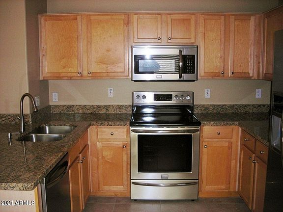 5th image of 4929 E Roberta Dr