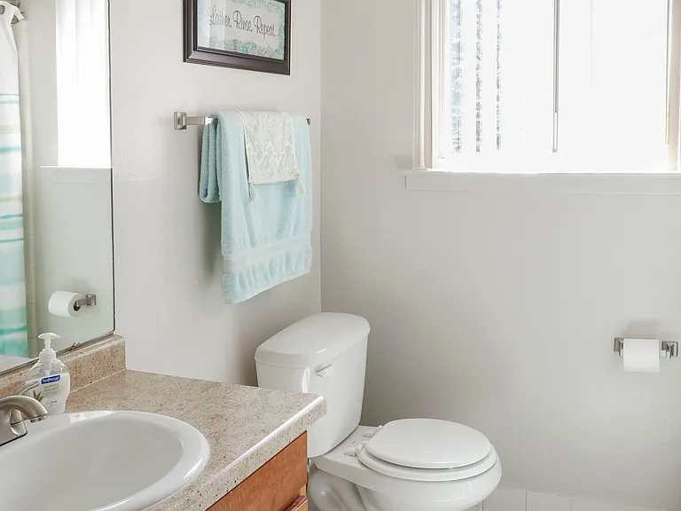 Ashbury Place Apartments — Photo 14