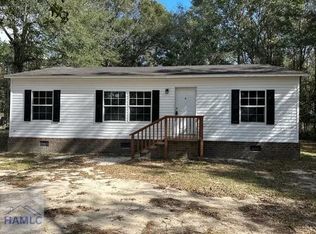 343 River Ridge Cir, Jesup, GA 31545