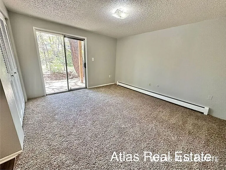 461 El Paso Blvd #J — Photo 2