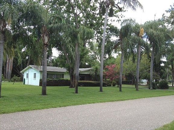 2nd image of 13550 Park Blvd