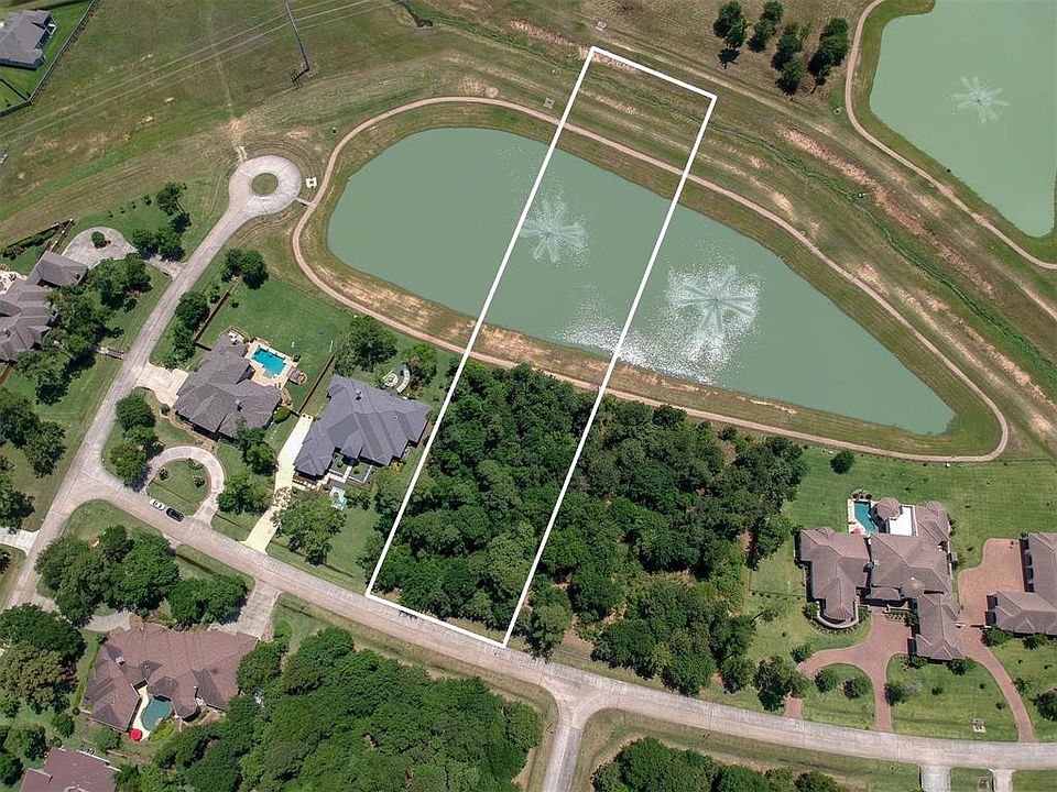 1st image of 17426 Champions Lakeway