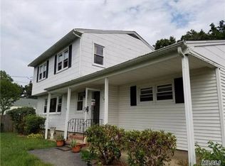 190 Broadway, Greenlawn, NY 11740