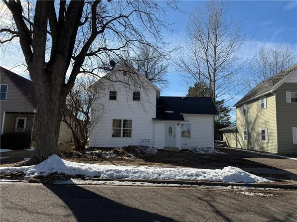 207 2nd Street, Abbotsford, WI 54405
