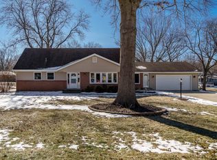 4224 Stage Coach Trl, Rockford, IL 61101