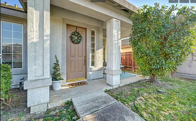 4 bed, 1777 sqft, $2,750 — Photo 2