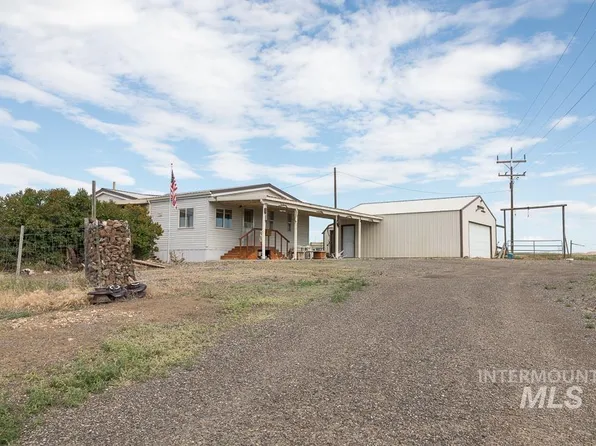 1260 Alder Rd, Vale, OR 97918