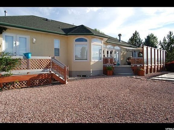 3rd image of 1414 E Valley View Dr