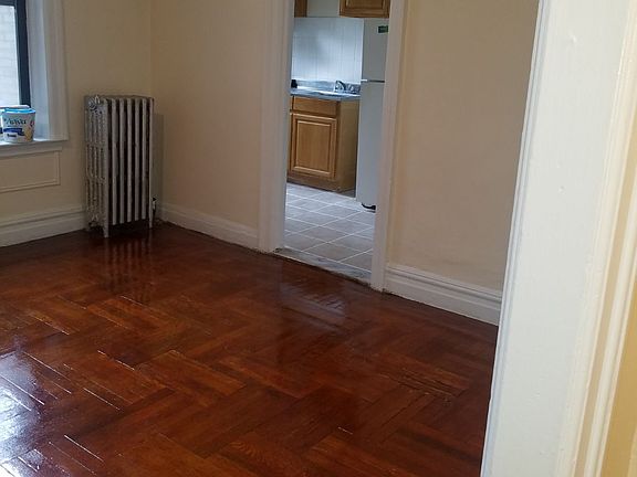 3rd image of 2810 Bailey Ave APT 14C