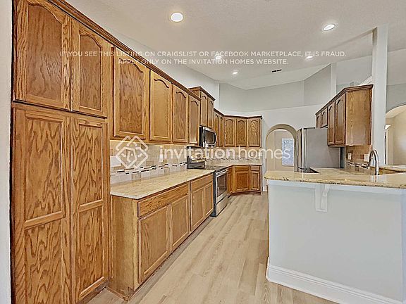 5th image of 2303 Sweetwater Blvd