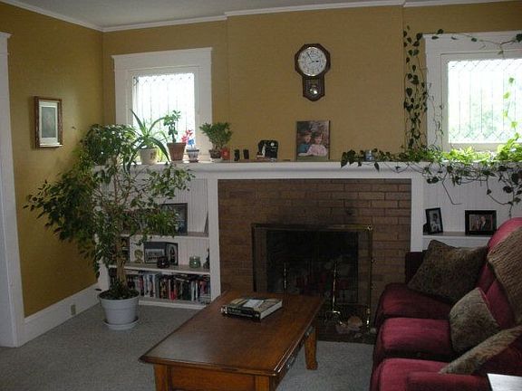 5th image of 913 Walnut St