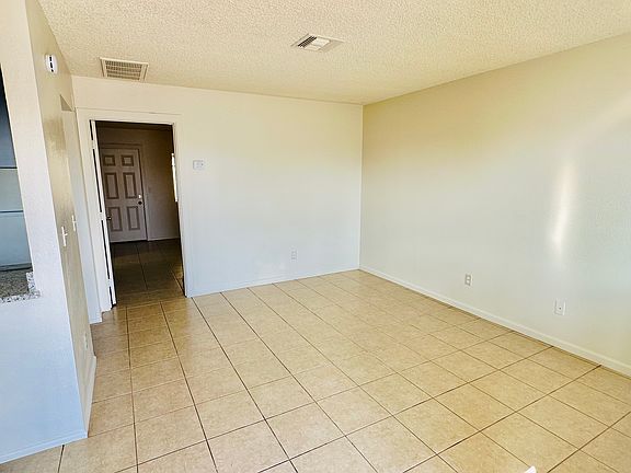 4th image of 10032 N 15th St APT 2