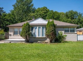 25545 Eureka Dr, Warren, MI 48091