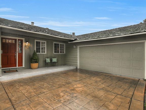 3rd image of 1548 Santa Inez Dr