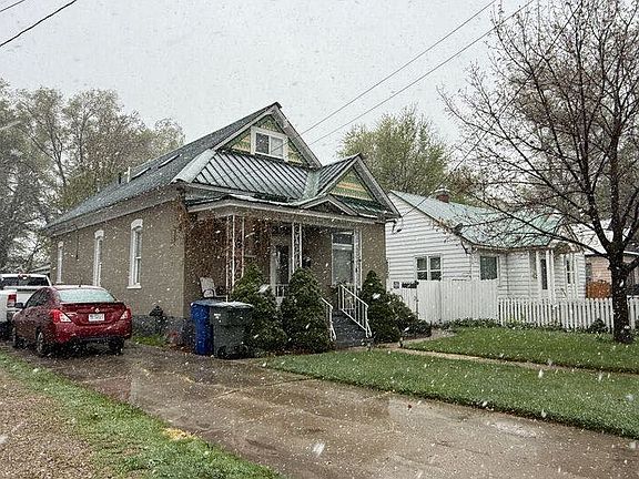 3rd image of 469 13th St