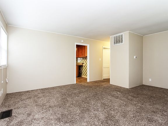 4th image of 8152 E 50th St