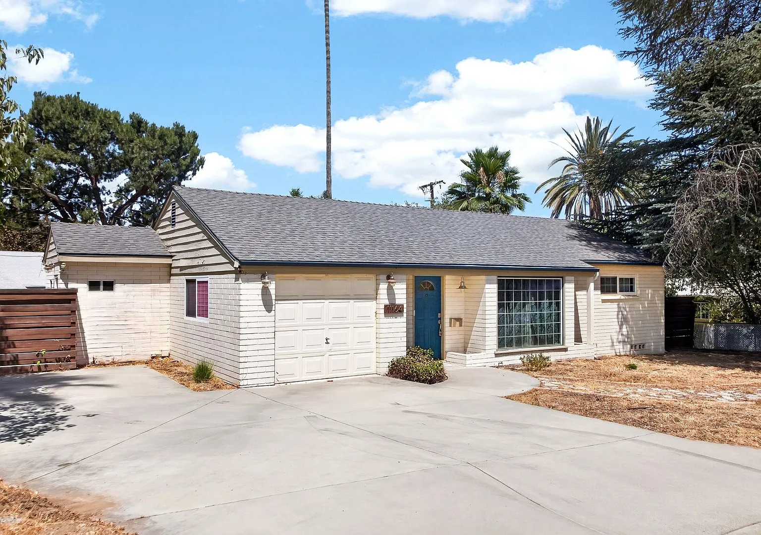 Walk to LLU! Fully-Furnished Updated Single-Story — Photo 4