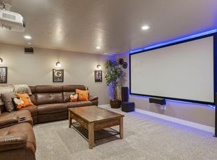 7421 N Hutch Ln, Eagle Mountain, UT 84005