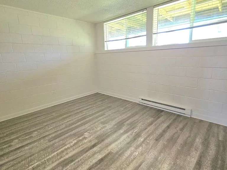 40410 Meridian E #9 — Photo 10