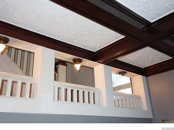 4th image of 119 Niagara Falls Blvd