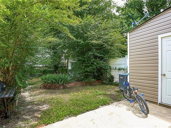 3rd image of 3244 Redgrove Ct