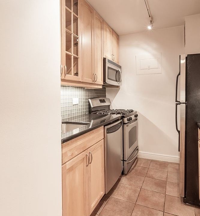 1st image of 201 E 87th St APT 10R