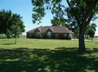 4706 Old Town Rd, Whitesboro, TX 76273