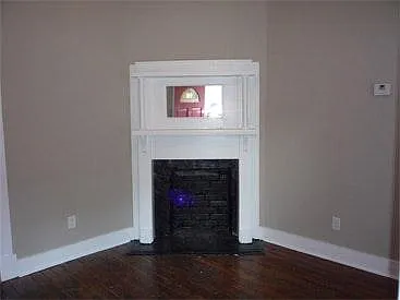 207 1/2 W 31st Street — Photo 3
