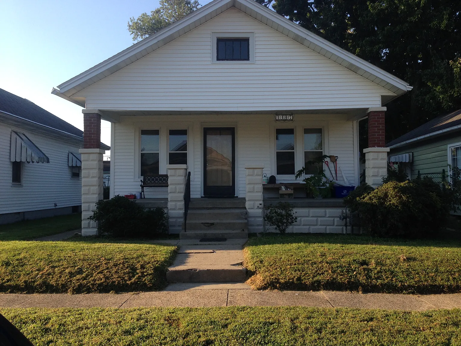 1407 E Illinois St photo 1