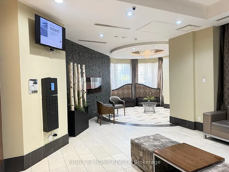 310 Burnhamthorpe Rd W #2101 — Photo 4