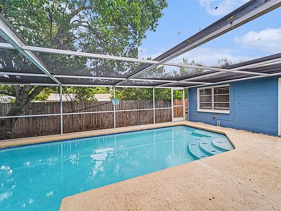 3rd image of 9540 RAINBOW LANE