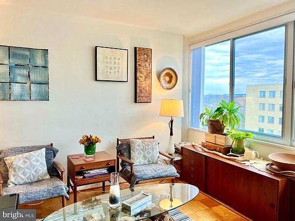 5th image of 6631 Wakefield Dr APT 901