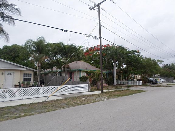 3rd image of 626 SE 4th Ave