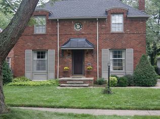 420 Roland Rd, Grosse Pointe Farms, MI 48236