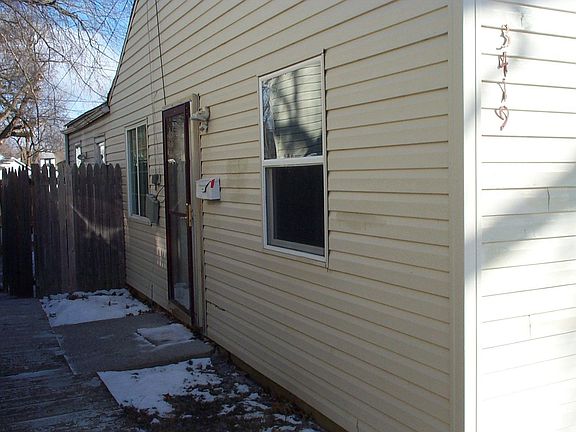 3rd image of 3419 Robinwood Dr
