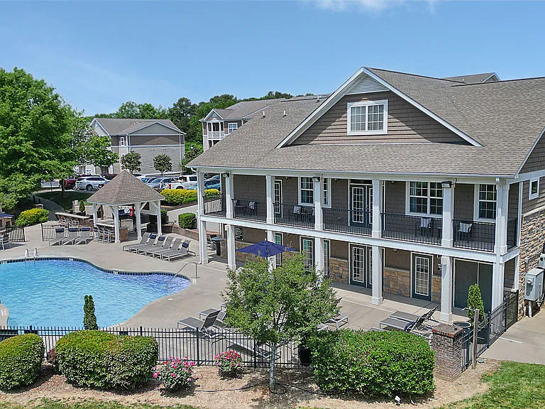 Reserve at Stone Hollow — Photo 8