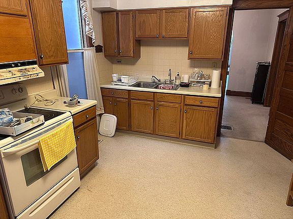 5th image of 2032 W Walton St