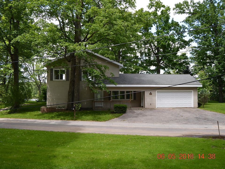 1st image of 2355 Riverbank St NE