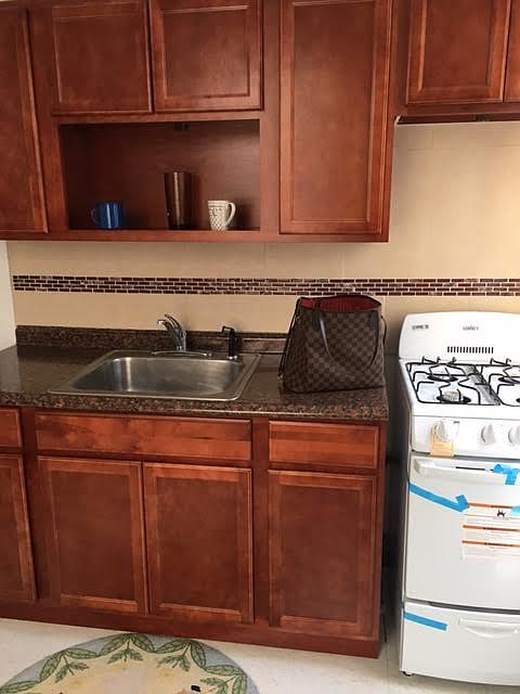 2nd image of 3038 Brighton 1st Pl
