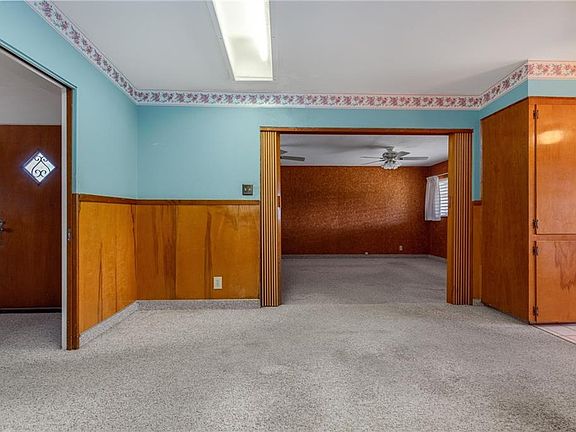 5th image of 4718 Jean St