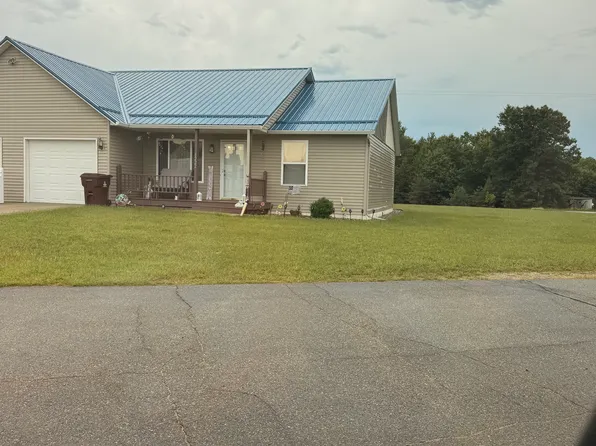 (undisclosed Address), Stanton, MI 48888