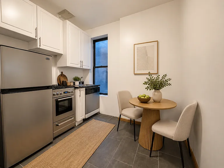 500 W 165th St #3S — Photo 4