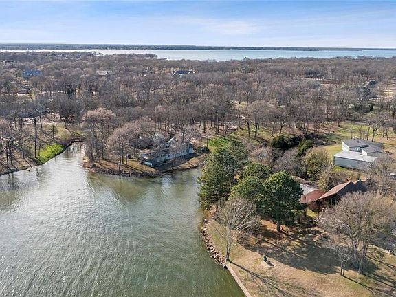 2nd image of 229 Esquire Estates Rd