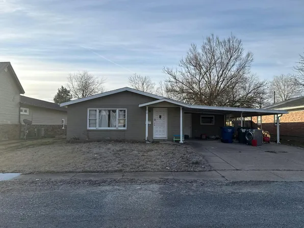 312 E Lindell St, West Frankfort, IL 62896