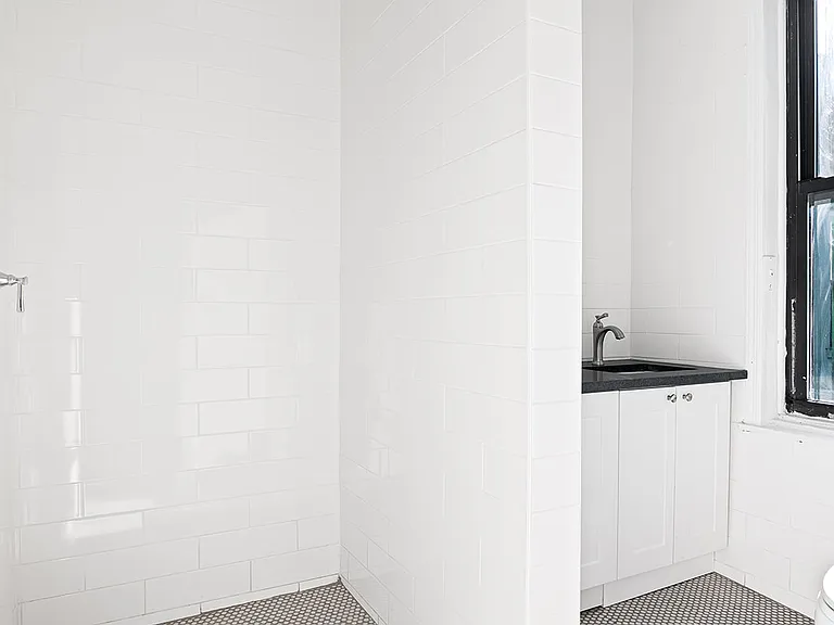 332 E 4th St #56 — Photo 5