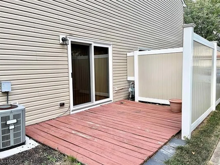 321 Gettysburg Way — Photo 12