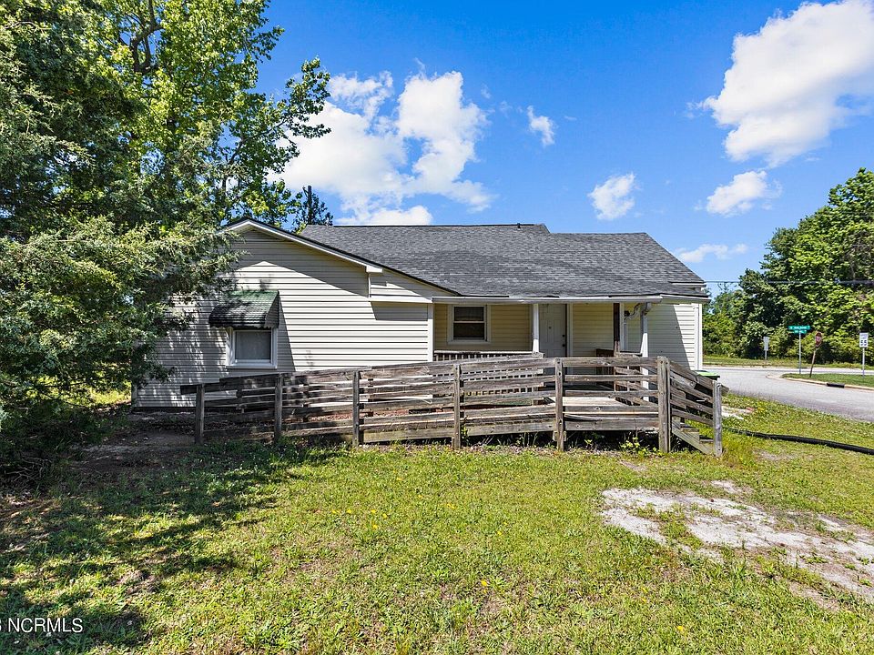 622 N Railroad Street, Macclesfield, NC 27852 Zillow