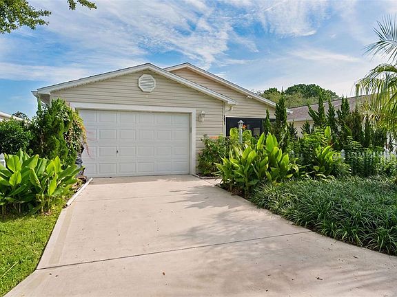 3rd image of 7851 SE 173RD PANORAMA PLACE