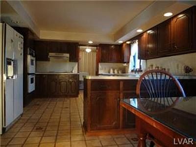 4th image of 1249 Pine Grove Dr