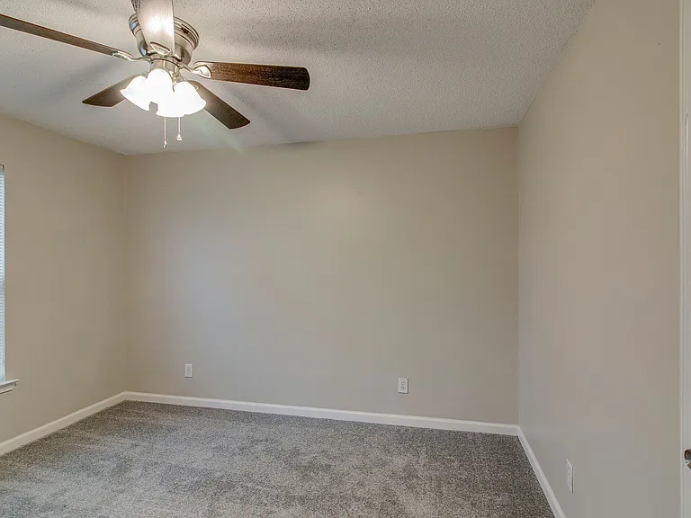 1244 Parkway Pl #C — Photo 17